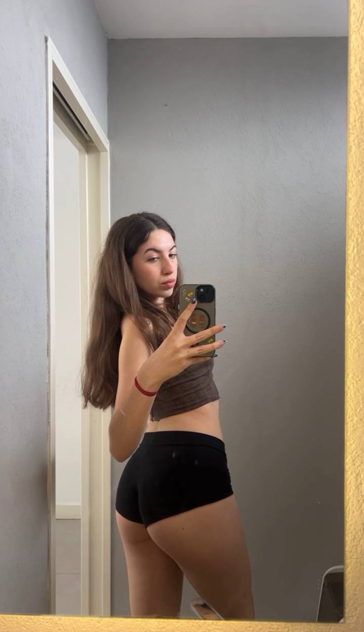 Amber in her underwear in Stuttgart