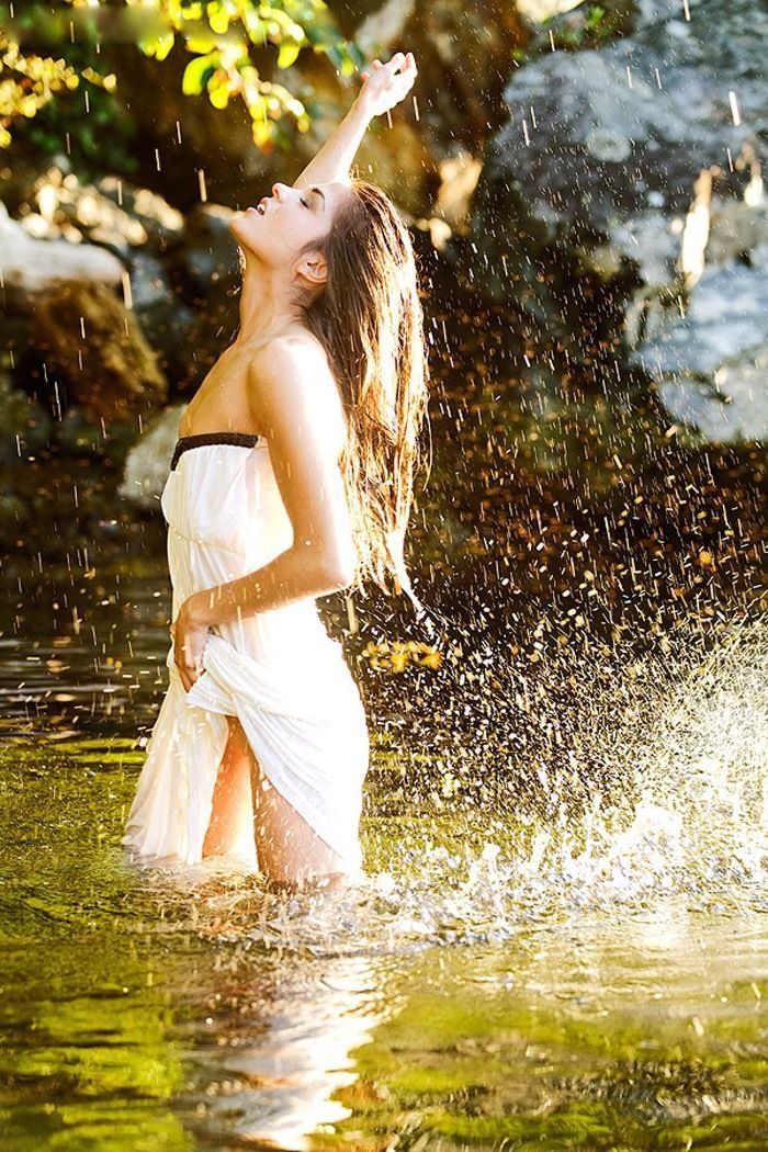 Marie Avgeropoulos in Stuttgart