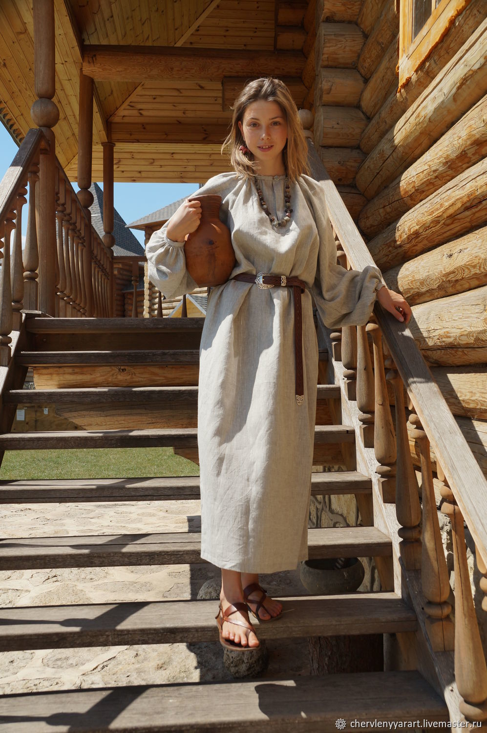 Girls in Slavic costumes in Stuttgart