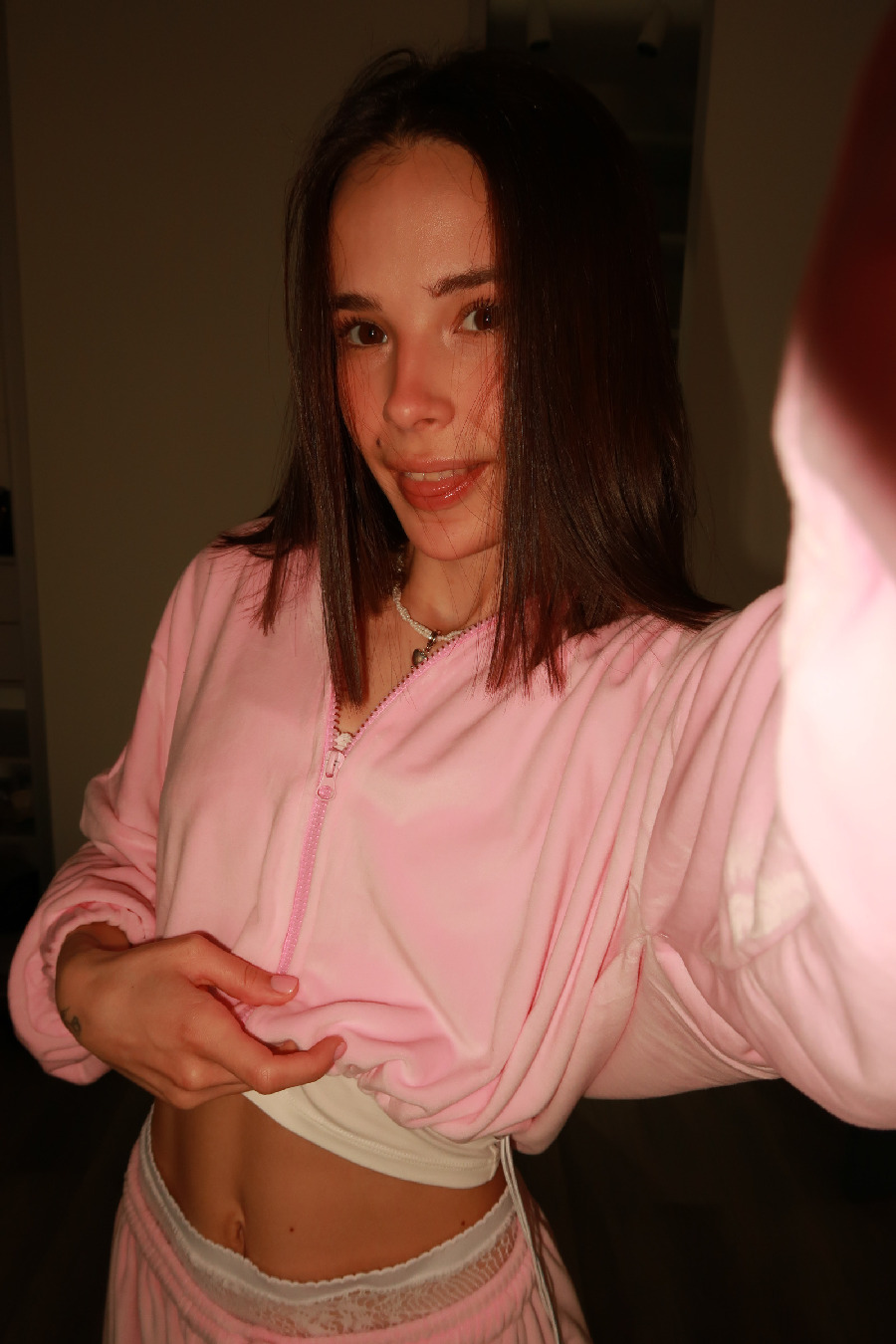 Tina brings the glow — live moments in Stuttgart