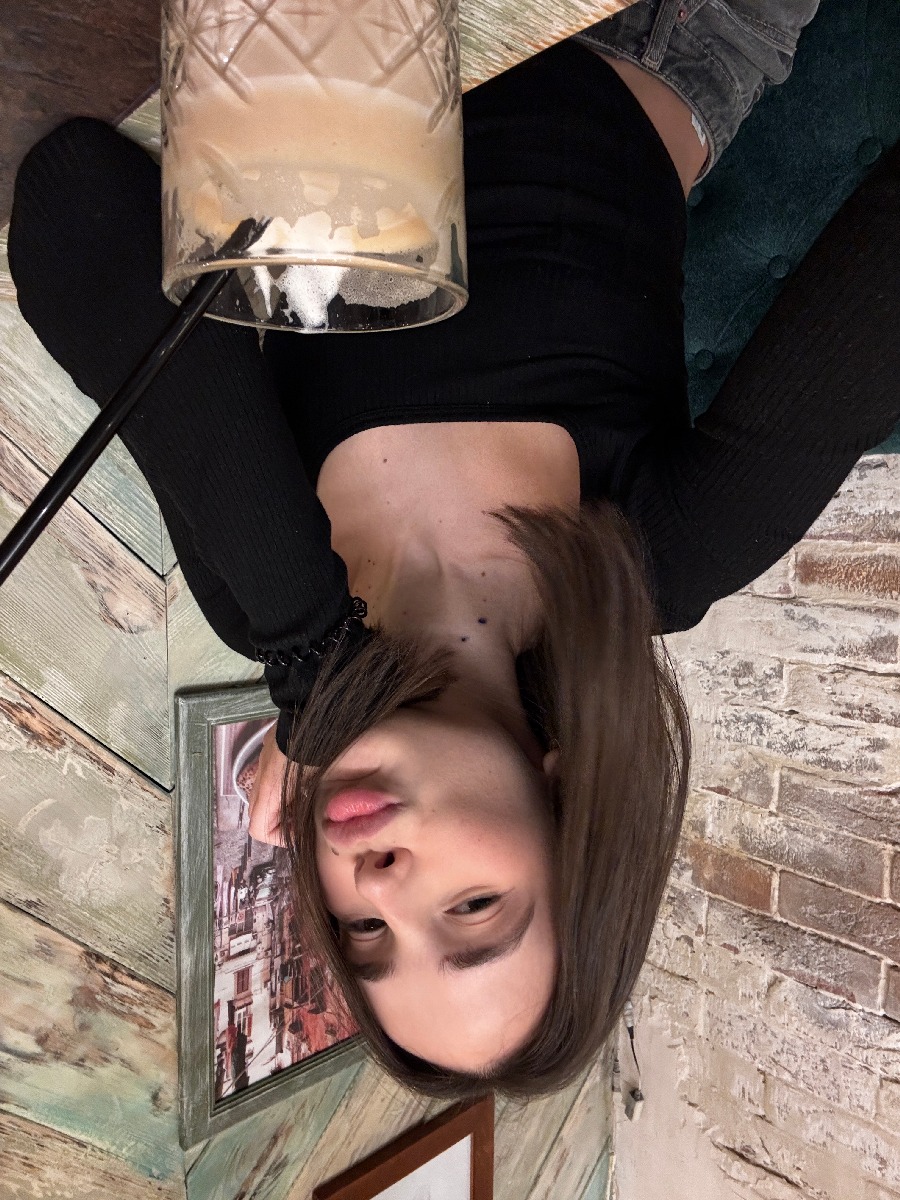 Fresh photos, fresh mood — Tina online in Stuttgart